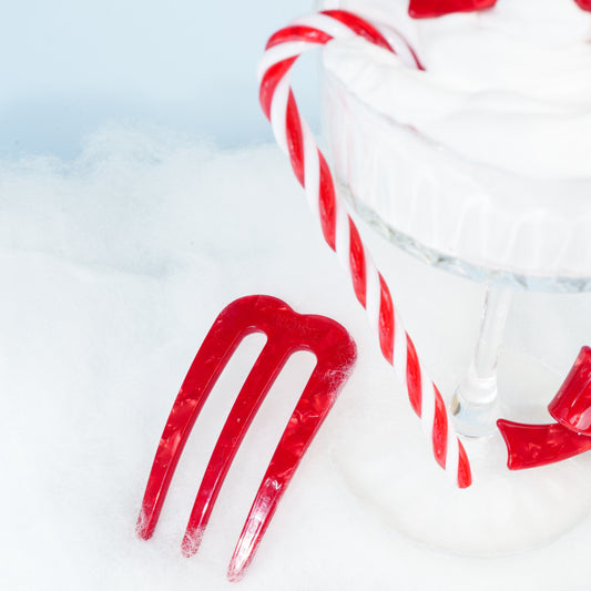 polly french pin clip glad fijn haar marmer donkerrood