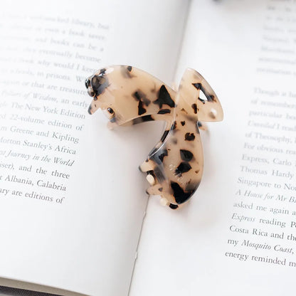 Julia gesplitste clip haarspeld haarklem clips licht groen extra tandjes fijn haar dik haar stevig beige licht bruin